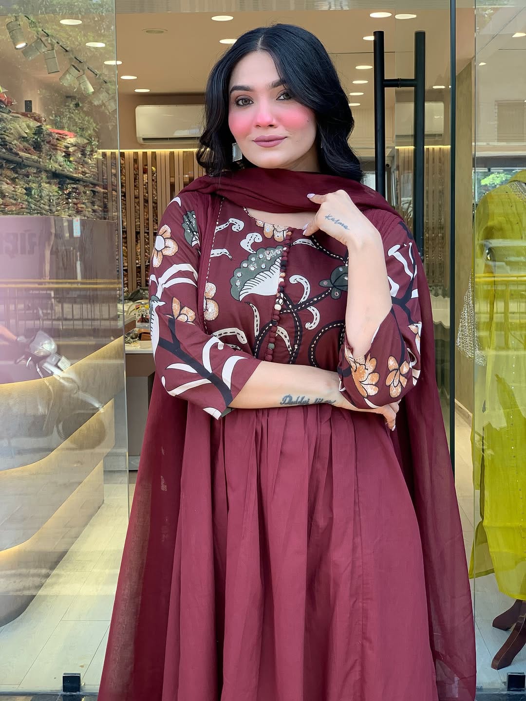 Heavy Kurti Pant Dupatta suit set which is beautiful decorated with intricate hand embroidery