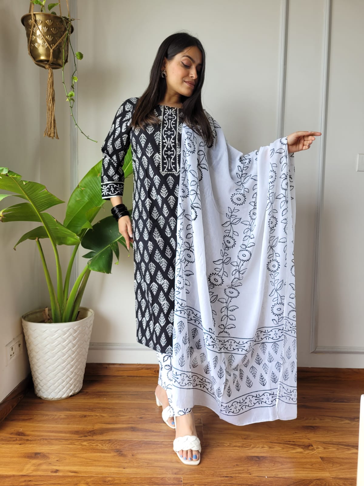 Premium Quality Handblock Print Cotton Suits Kurti Pant Dupatta Set