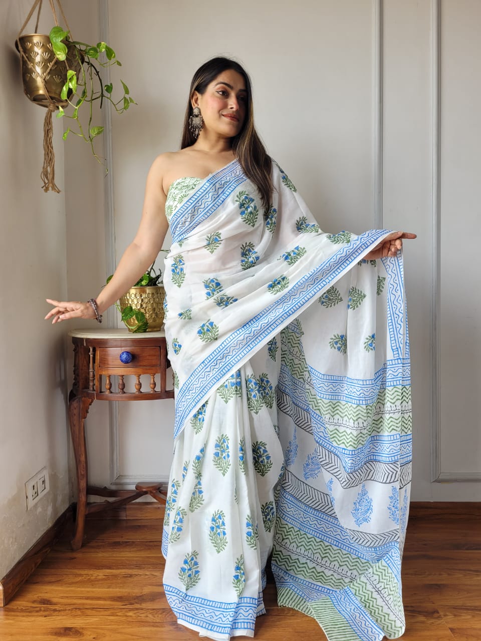 Handblock Printed Cotton Saree With Blouse Piece