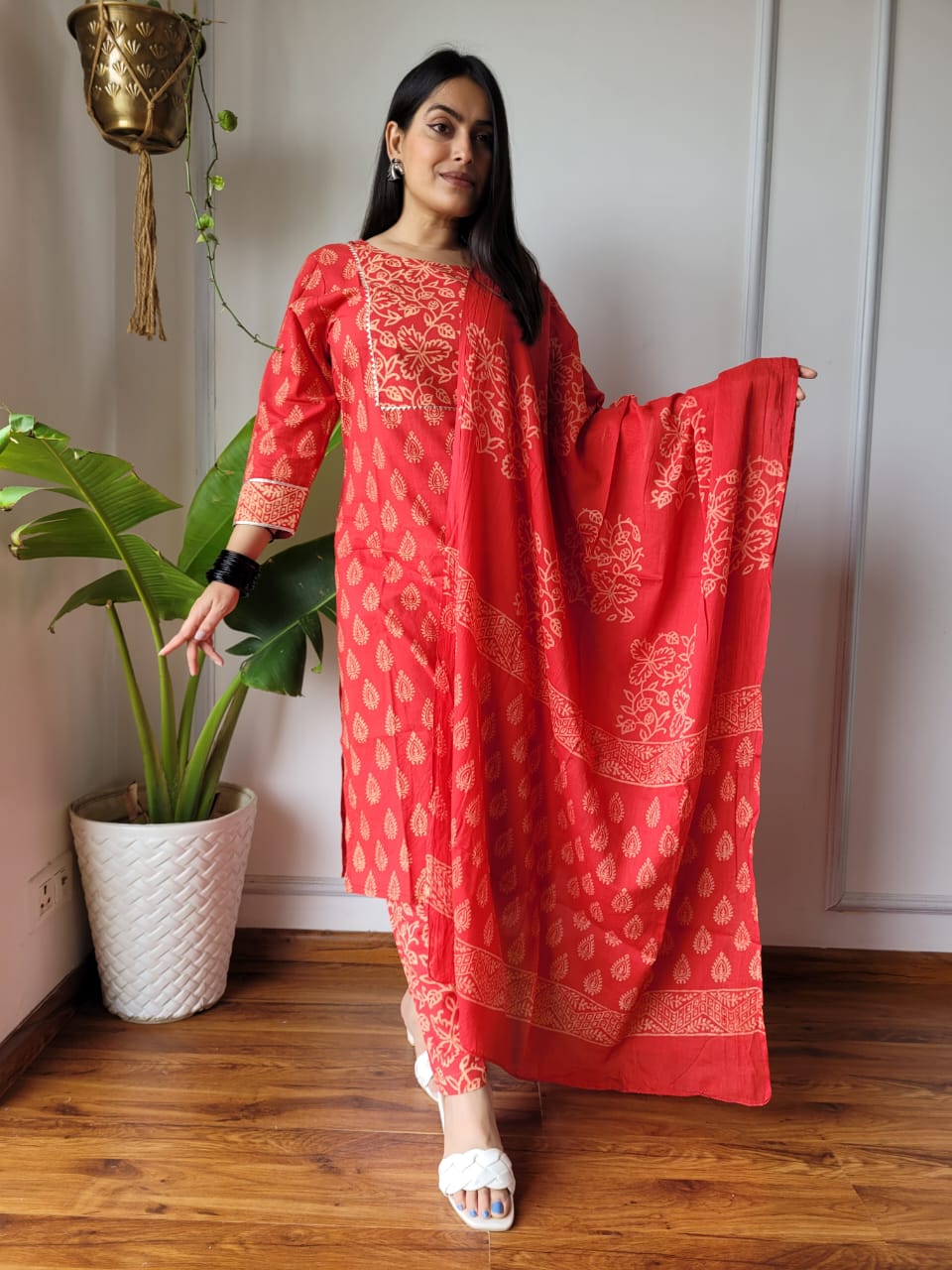Premium Quality Handblock Print Cotton Suits Kurti Pant Dupatta Set