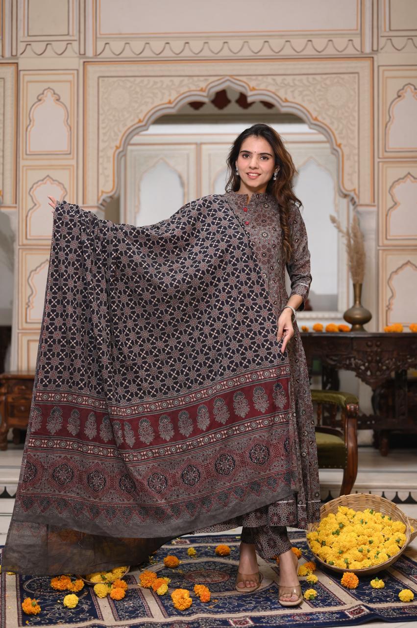 Bagru Handblock Printed Anarkali Set Kurti Pant Dupatta Suits
